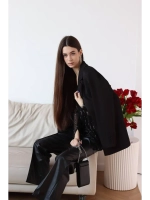 Блузка нарядная с пайетками