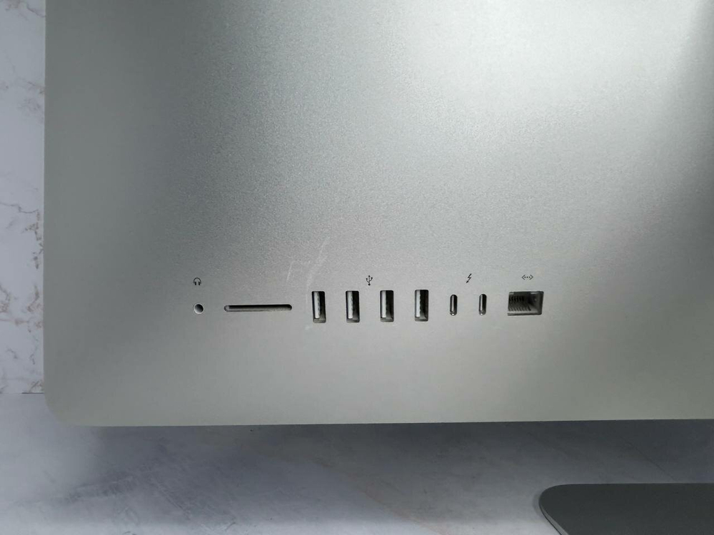 Моноблок Apple iMac 27. Конфигурация: i5-10500/8GB/256GB/Radeon Pro 5300 4GB/macOS/5K