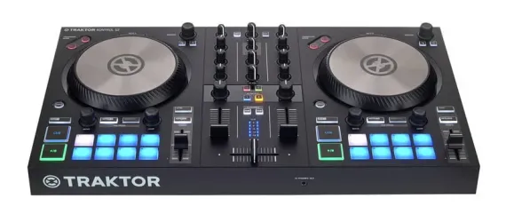 Native Instruments Traktor Kontrol S2 MK3