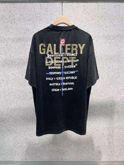 Футболка Gallery Dept