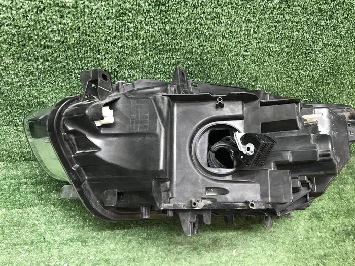 Фара правая BMW 1er f20 F21 (2015-2017) LED