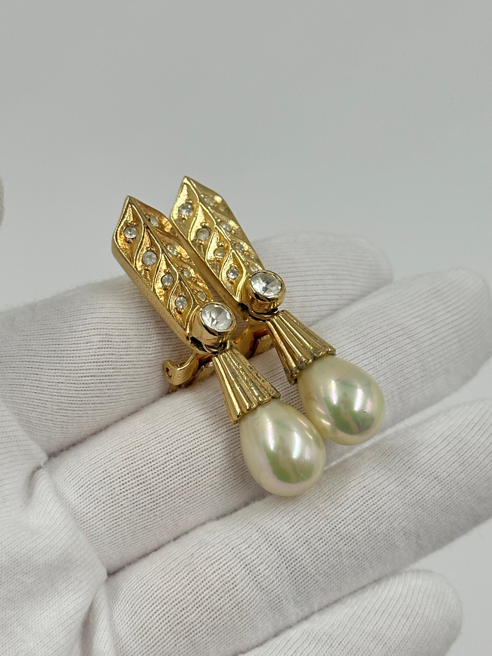 Клипсы с «жемчугом» и кристаллами Chrstian Dior