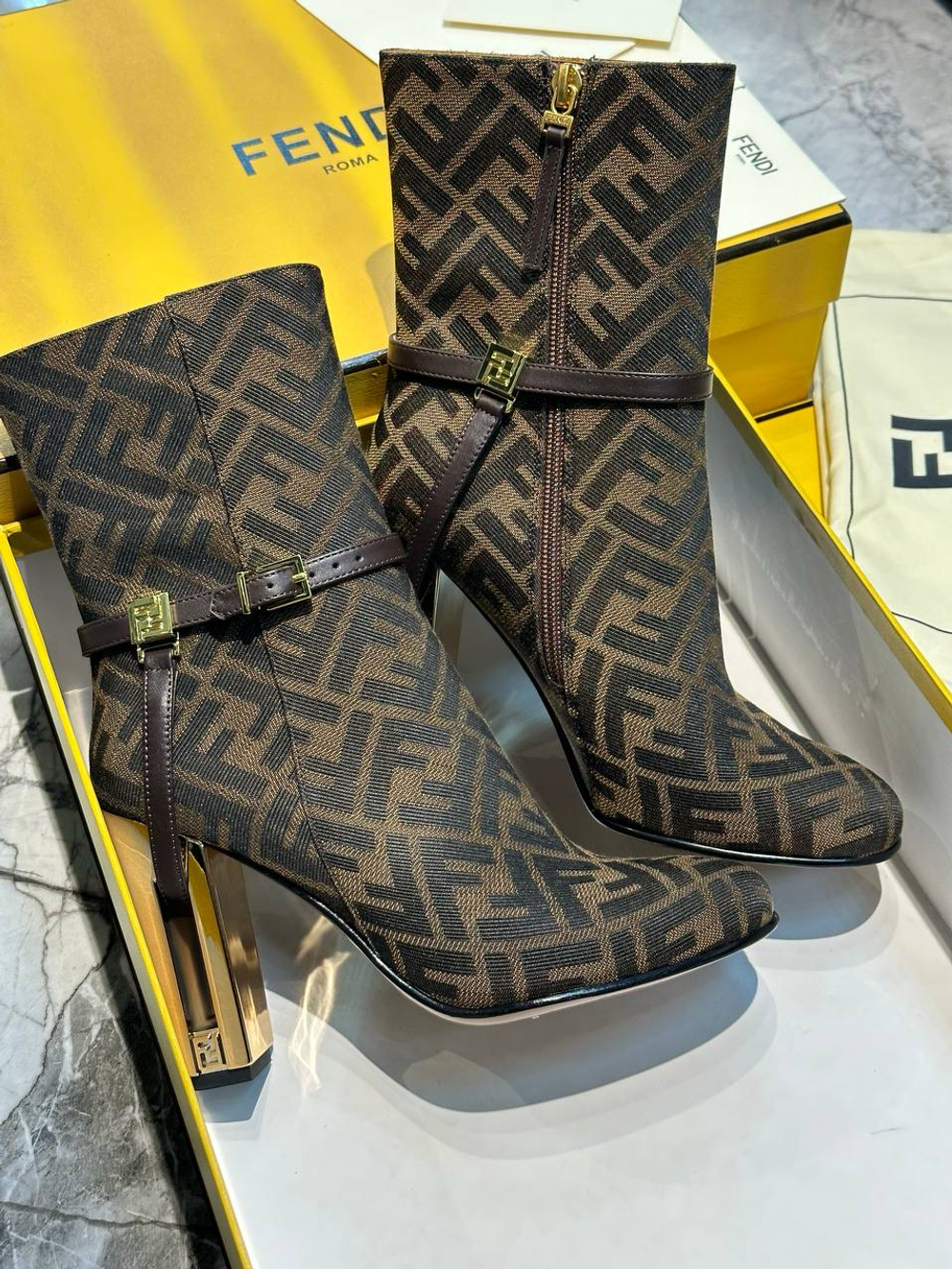 Ботильоны Fendi Delfina