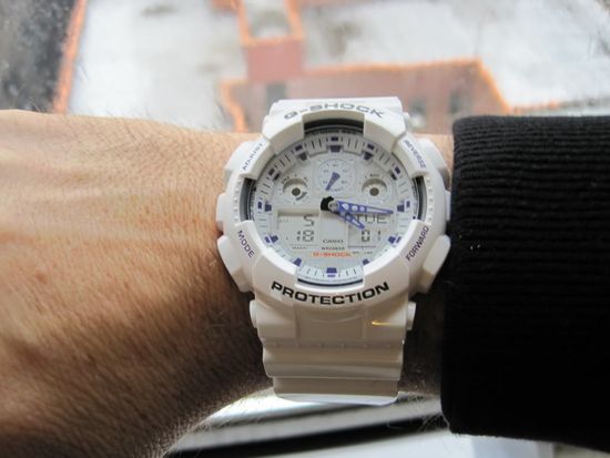 Наручные часы Casio G-Shock GA-100A-7AER