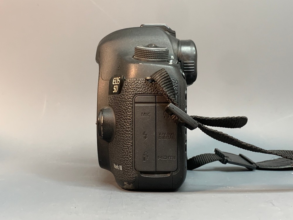 Canon EOS 5D Mark III 198.020 Кадров