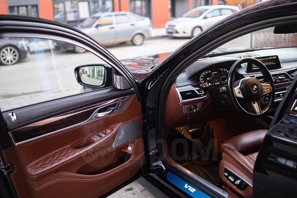 BMW 7-Series, 2019