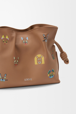 Loewe Мини-клатч Cats Flamenco из телячьей кожи наппа, мокко