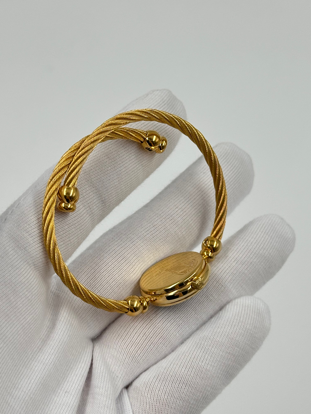 Часы Gucci 2700L