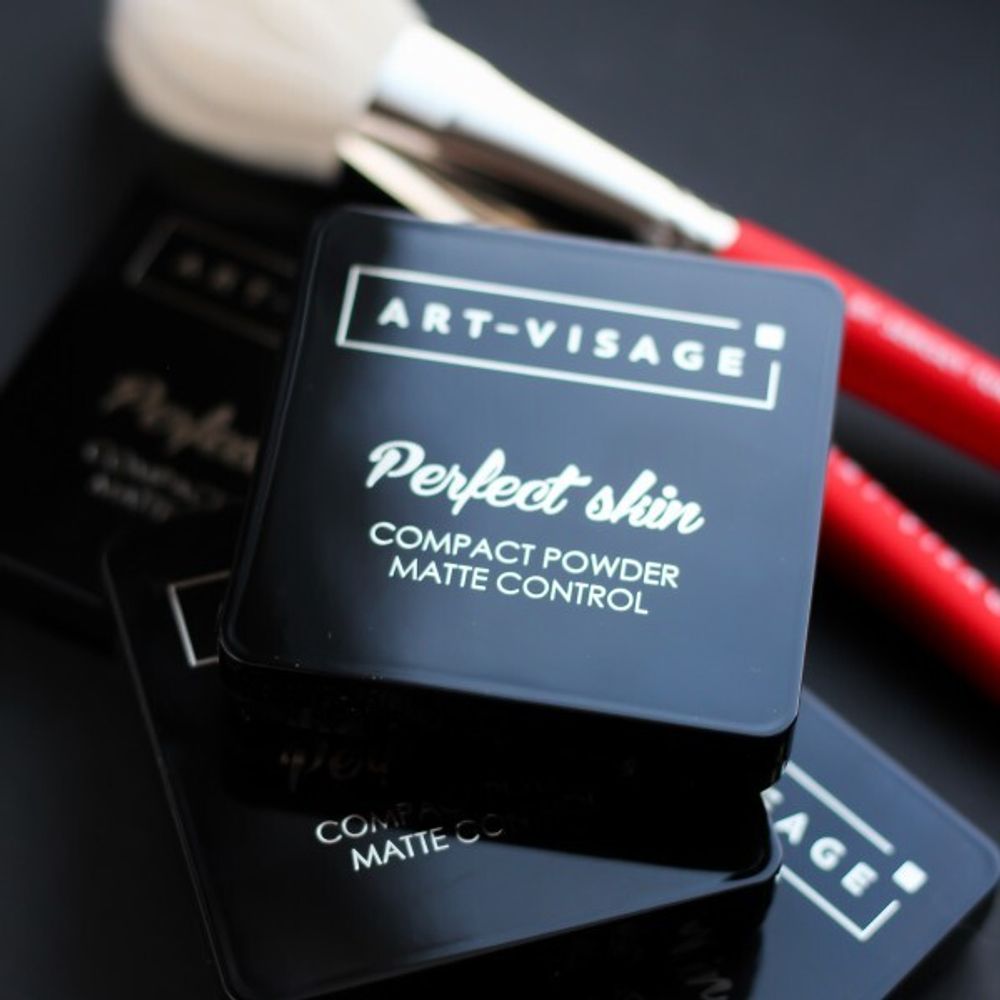 Компактная пудра "PERFECT SKIN" для жирной и комбинированной кожи ART-VISAGE - № 212 фарфоровый