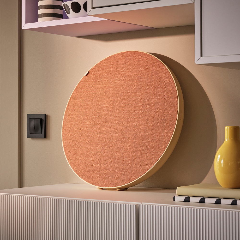 IKEA SOLSKYDD  (ИКЕА СОЛСКИДД)  -  Колонка Bluetooth - бежевая 45 см