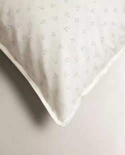 ZARA HOME ДЕТСКАЯ НАВОЛОЧКА С ЦВЕТОЧНЫМ ПРИНТОМ, СИНИЙ