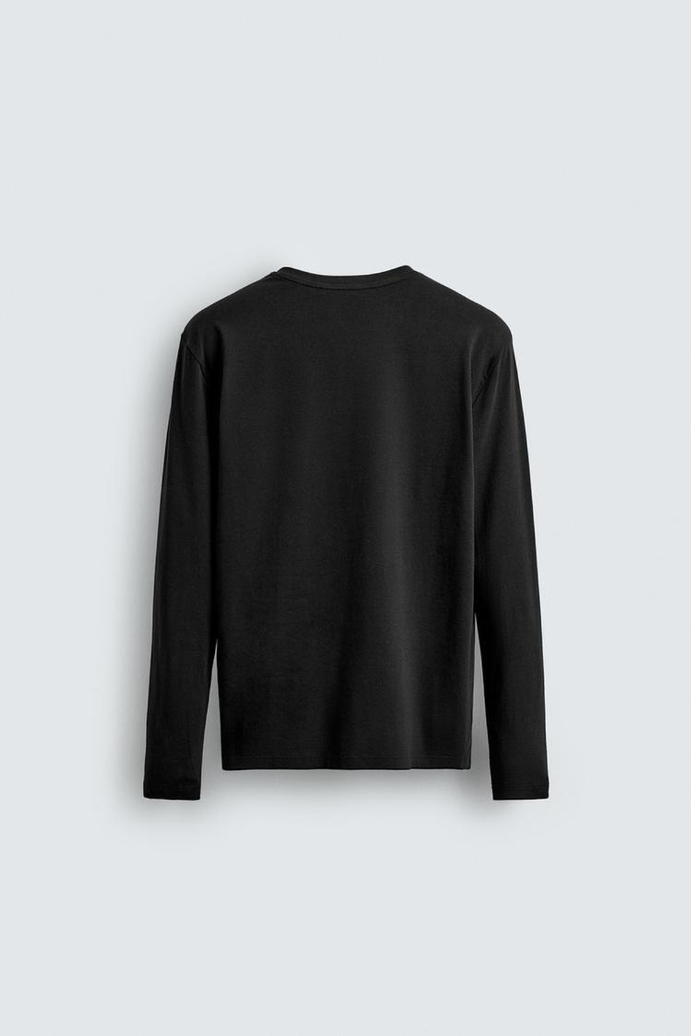 ZARA БАЗОВАЯ ФУТБОЛКА SLIM FIT, ЧЕРНЫЙ