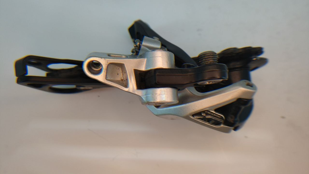 Переключатель на велосипед Shimano Deore XT RD-M781 (задний) серый z0099