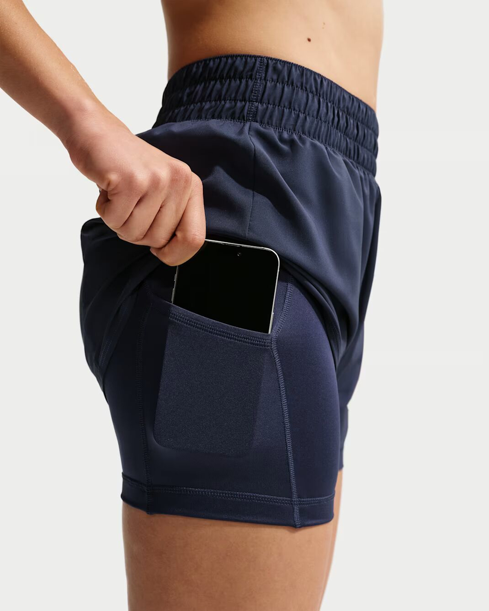 Nike One Женские шорты Dri-FIT с высокой талией, 8 см, 2 в 1 - NIKE
