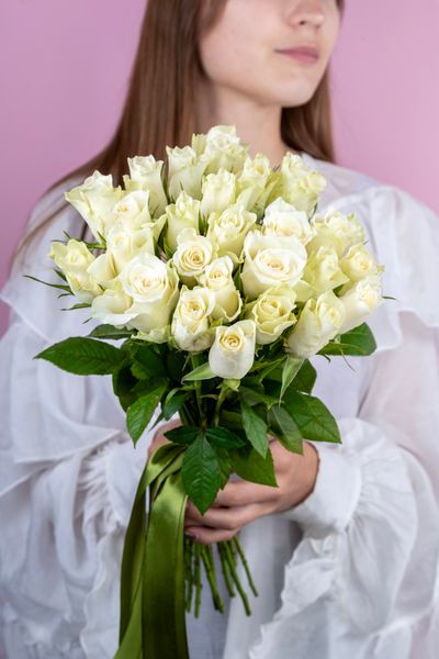 25 роз Атена