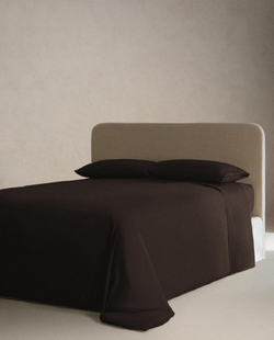 ZARA HOME НАТЯЖНАЯ ПРОСТЫНЯ ИЗ САТИНА | ВЫСОТА 30 СМ (300 НИТЕЙ), КОРИЧНЕВЫЙ