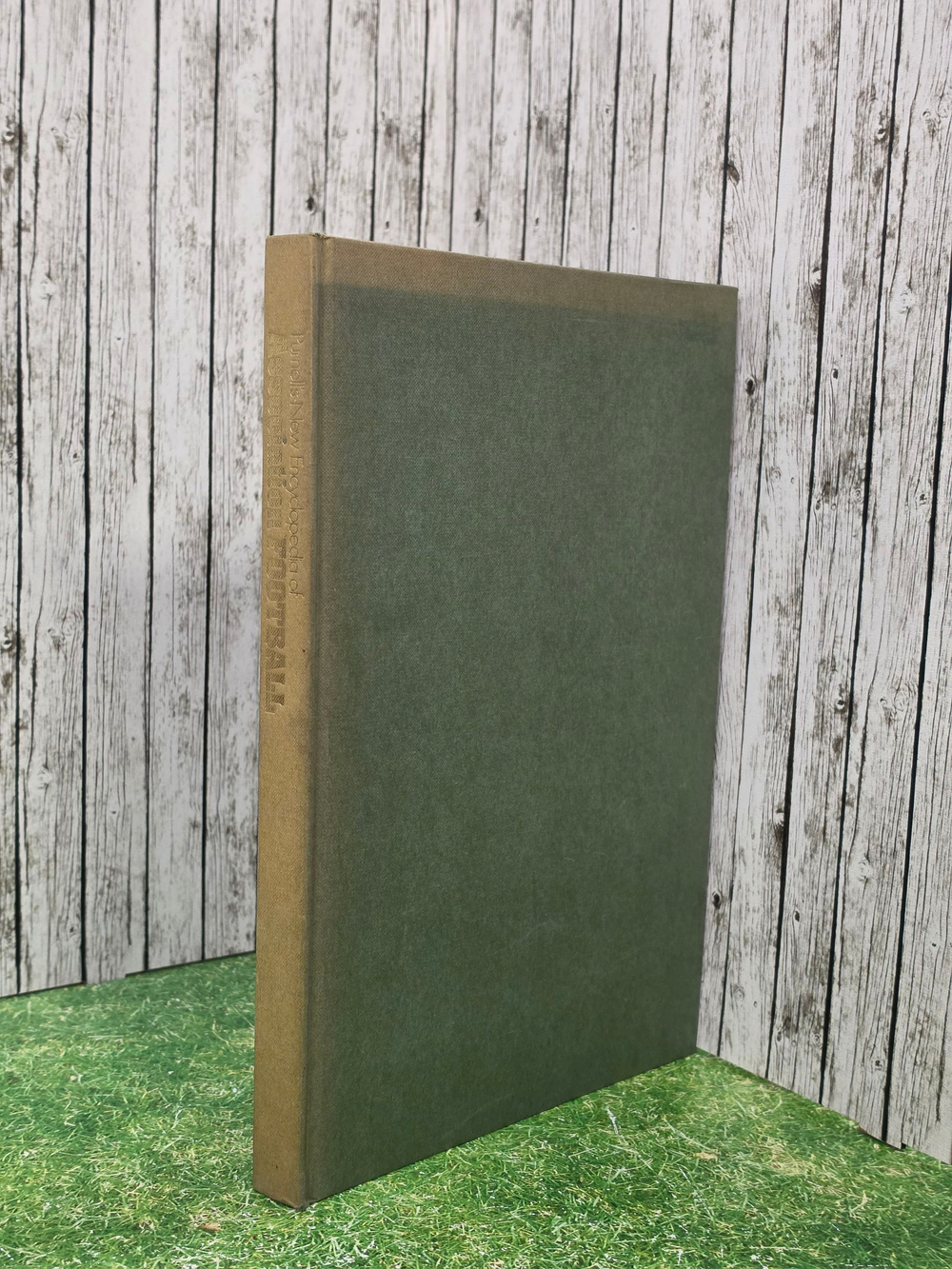 Книга " Purnells New Encyclopedia of Association Football"