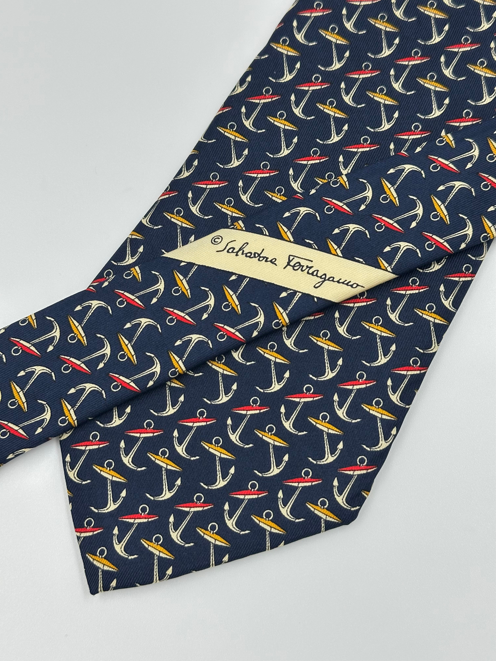 Галстук синий с якорями Salvatore Ferragamo