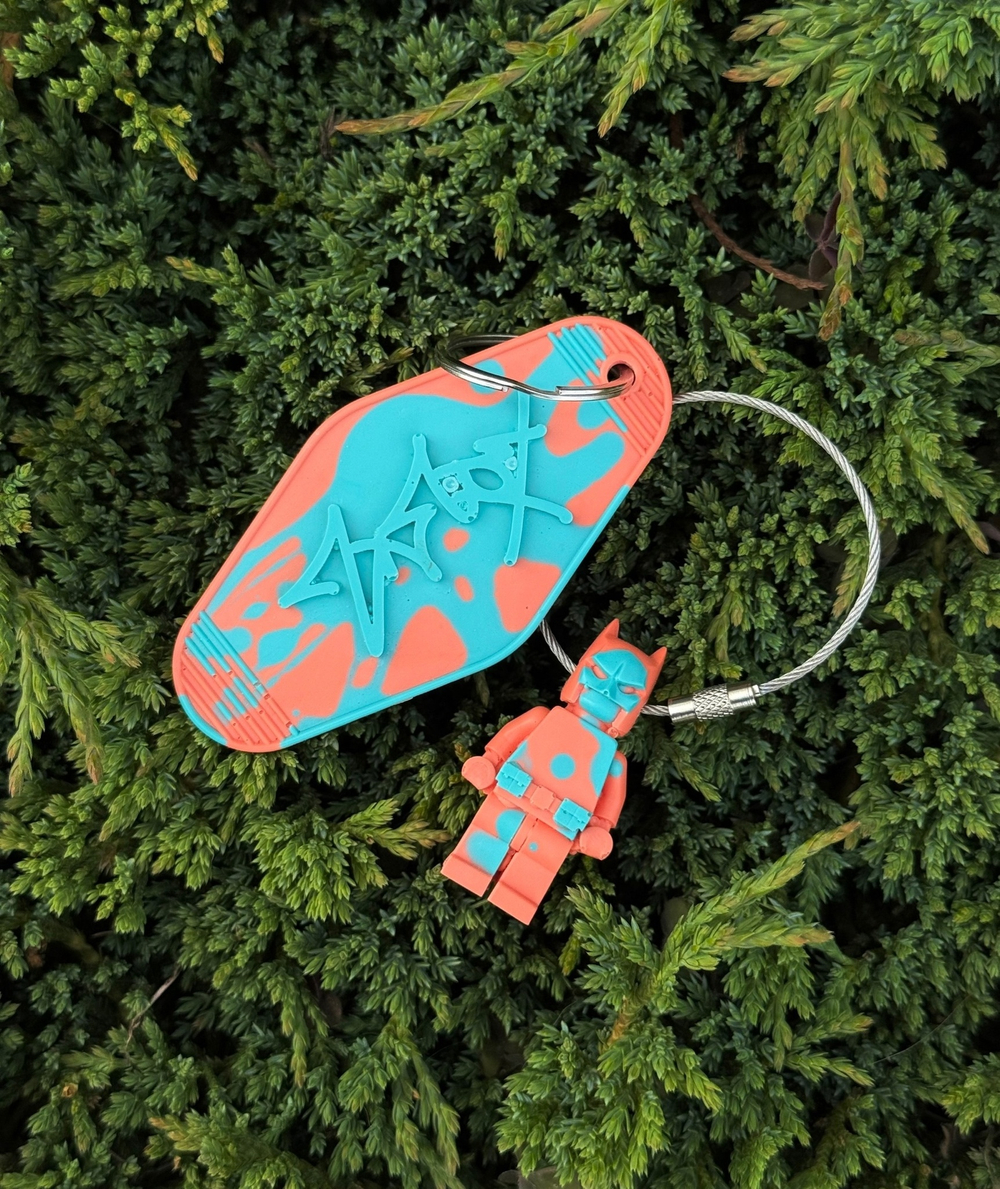 Брелок legoman & keytag Trik