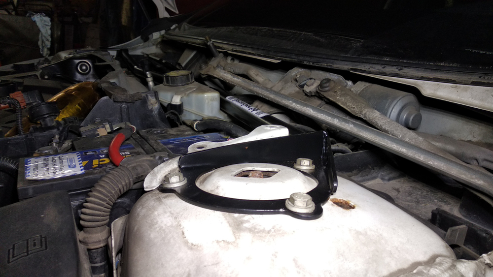 Распорка передних стоек (стаканов) Volvo S60 2, Volvo V60 1, Volvo S80 2 и Volvo XC70 3 (ПОД ЗАКАЗ)