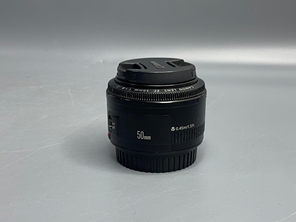 Canon EF 50mm f/1.8 II