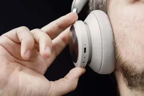 Беспроводные наушники Bang & Olufsen Beoplay Portal Black Anthracite