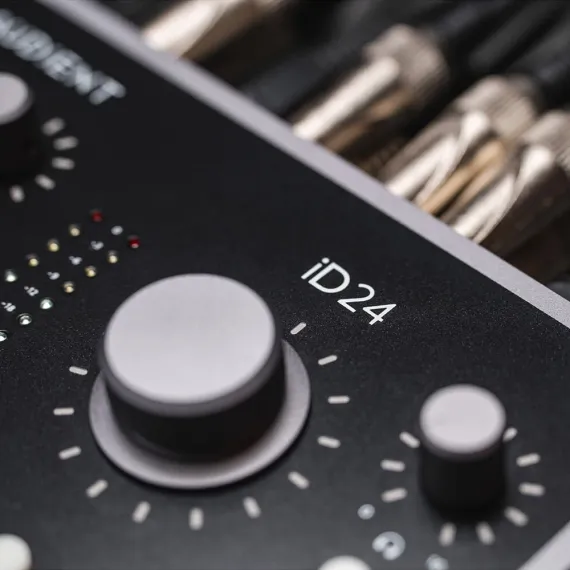 Audient iD24