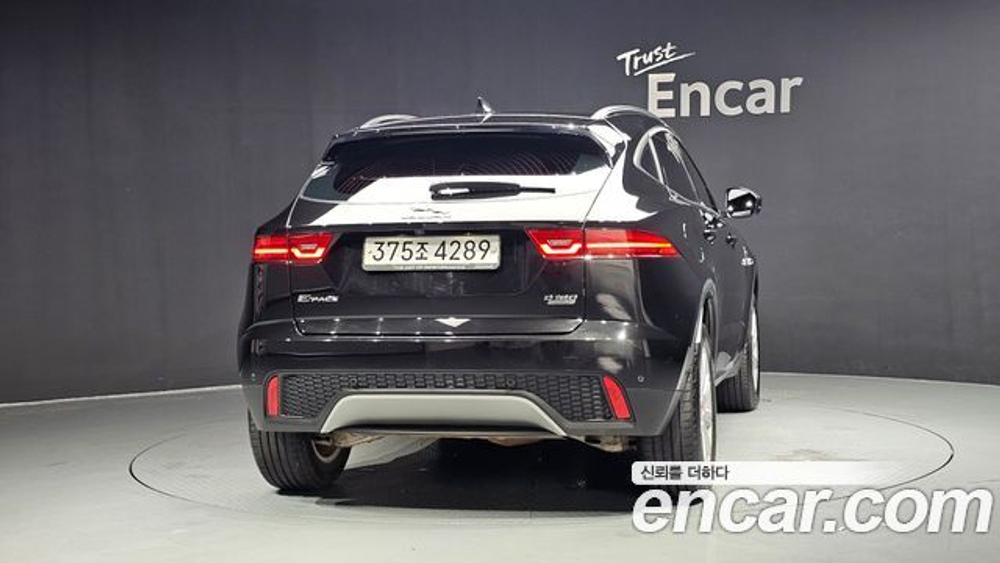 Jaguar E-PACE D180 S — 2020