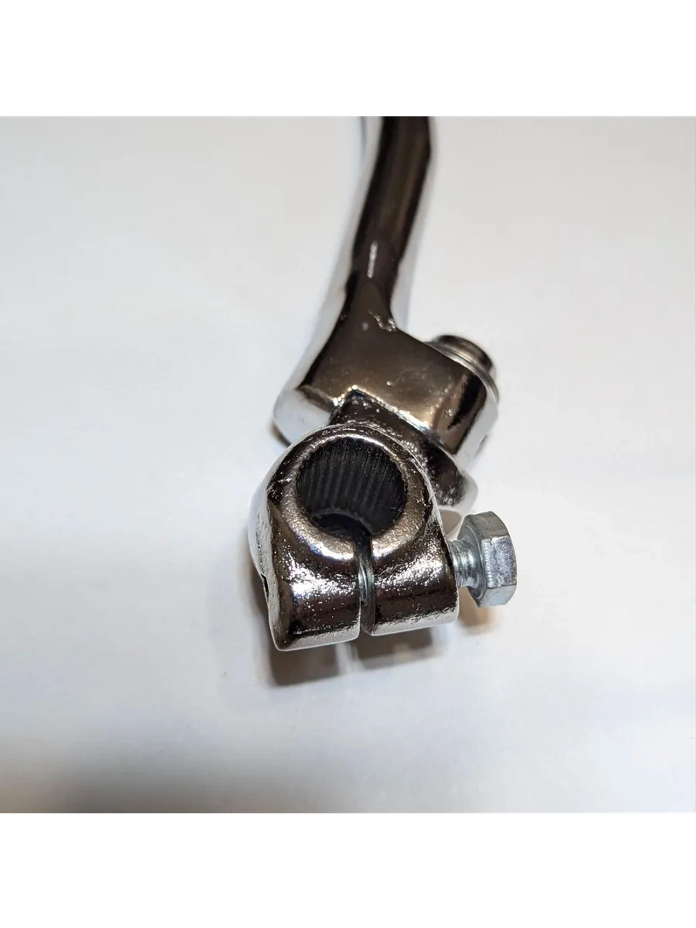 P+- Bt0 Лапка рычаг кикстартера ZS W190 190см3