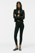 ЭЛАСТИЧНЫЕ ЛЕГИНСЫ СО ШТРИПКАМИ — ZARA