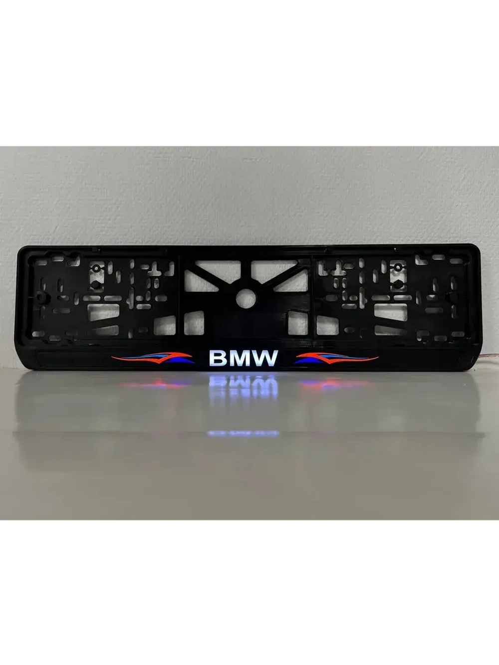 Рамка для номера с подсветкой. BMW Абстракции