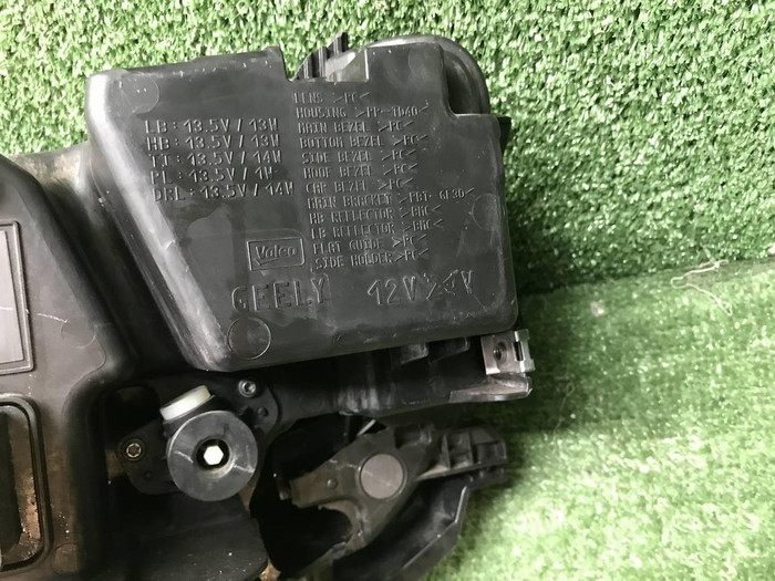 Фара правая Geely Atlas Pro (2021-н.в.) LED