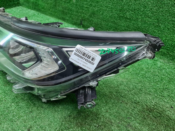 Фара левая Toyota RAV4 5 XA50 (18-нв) LED