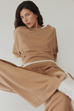 Брюки со складками и стяжкой — Светло-бежевый - H&M