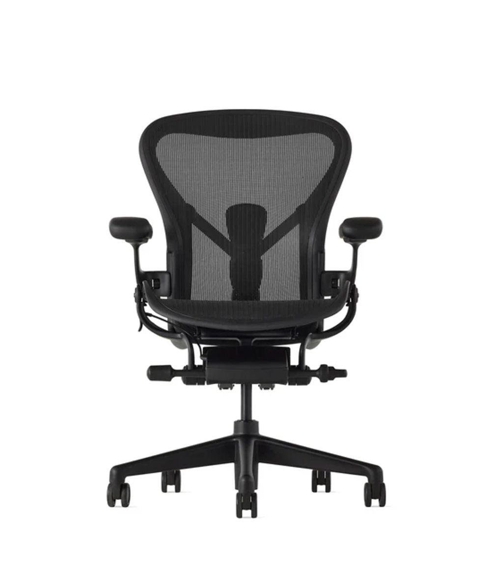 Кресло Herman Miller Aeron Black Onyx Matte, размер B