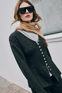 ZARA ЖАКЕТ С БАСКОЙ И ПУГОВИЦАМИ, МЯГКИЙ СЕРЫЙ