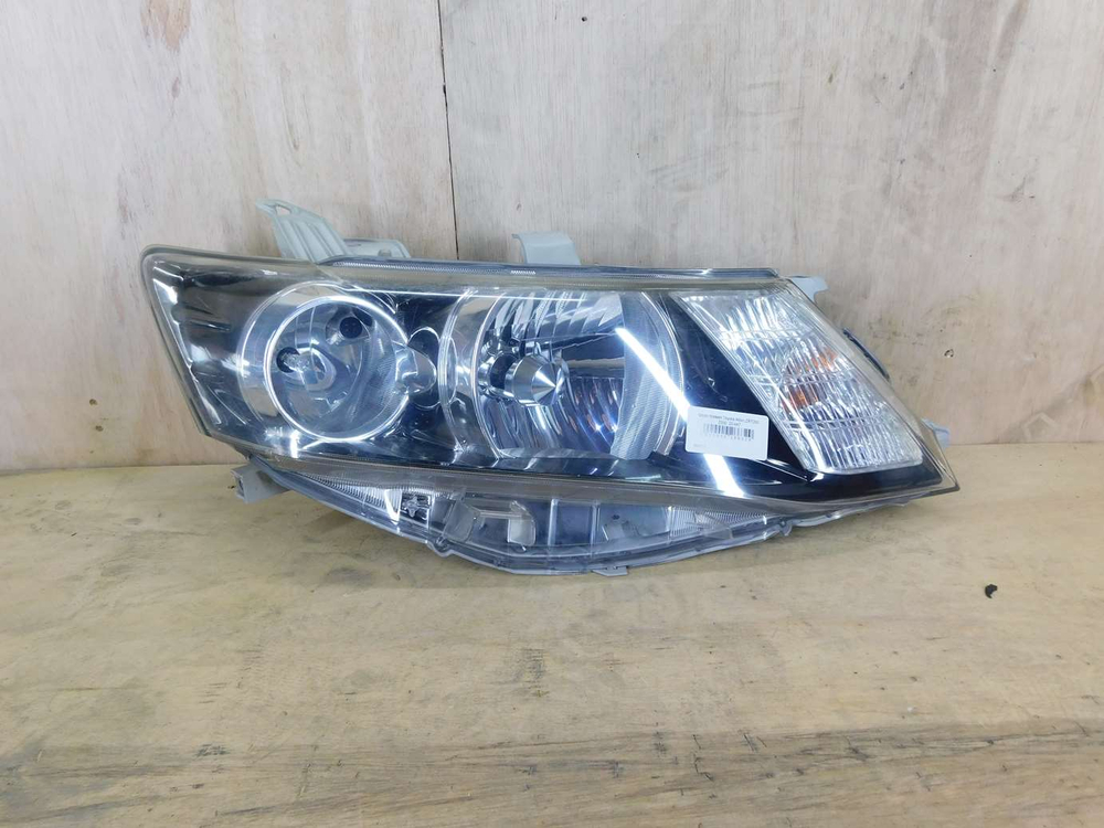 фара правая Toyota Allion ZRT260 2009  20-447