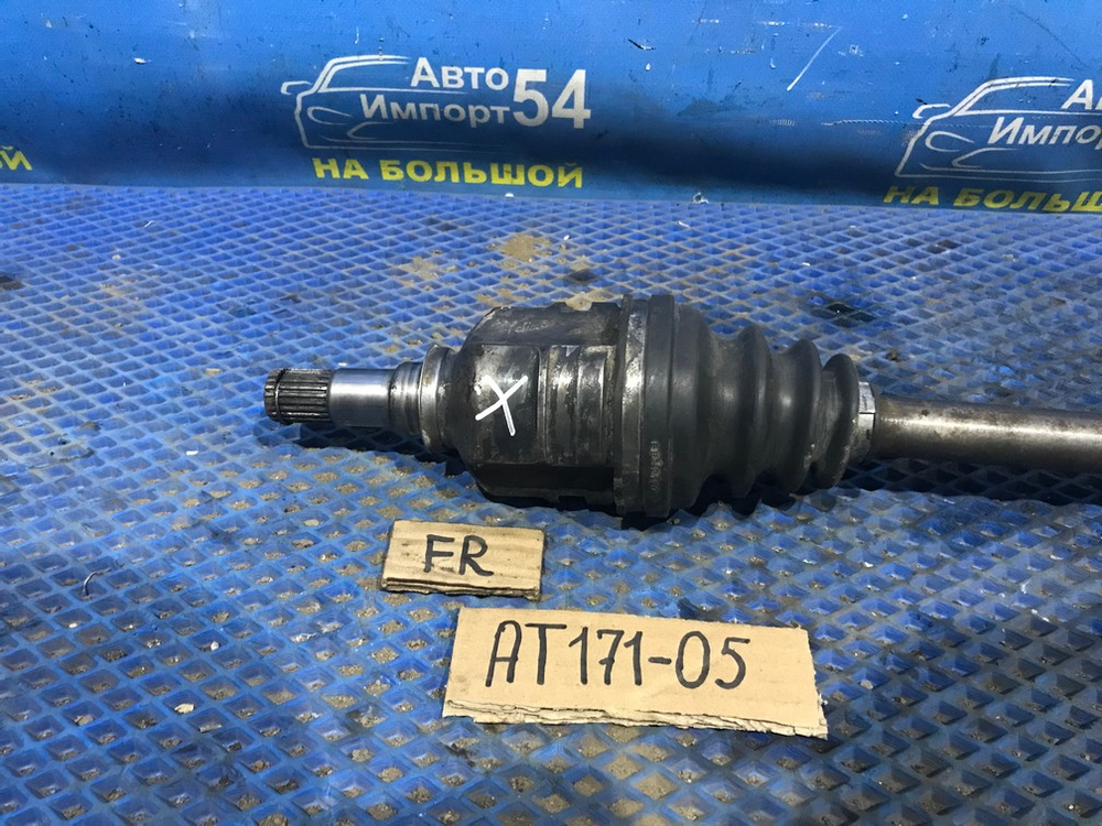 Привод передний правый TOYOTA CARINA 1990