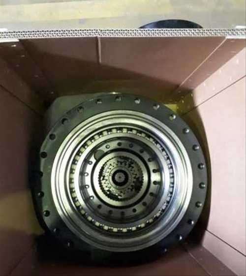 Редуктор хода Hyundai R330LC-7 без мотора