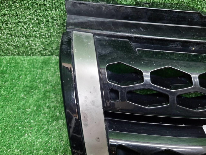 Решетка радиатора Range Rover Evoque 1 (2015-2018)