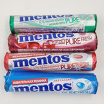 Mentos жевательная резинка Pure White вкус Клубника, Нежная мята, Вишня, Свежая мята (15,5х4) 62 г