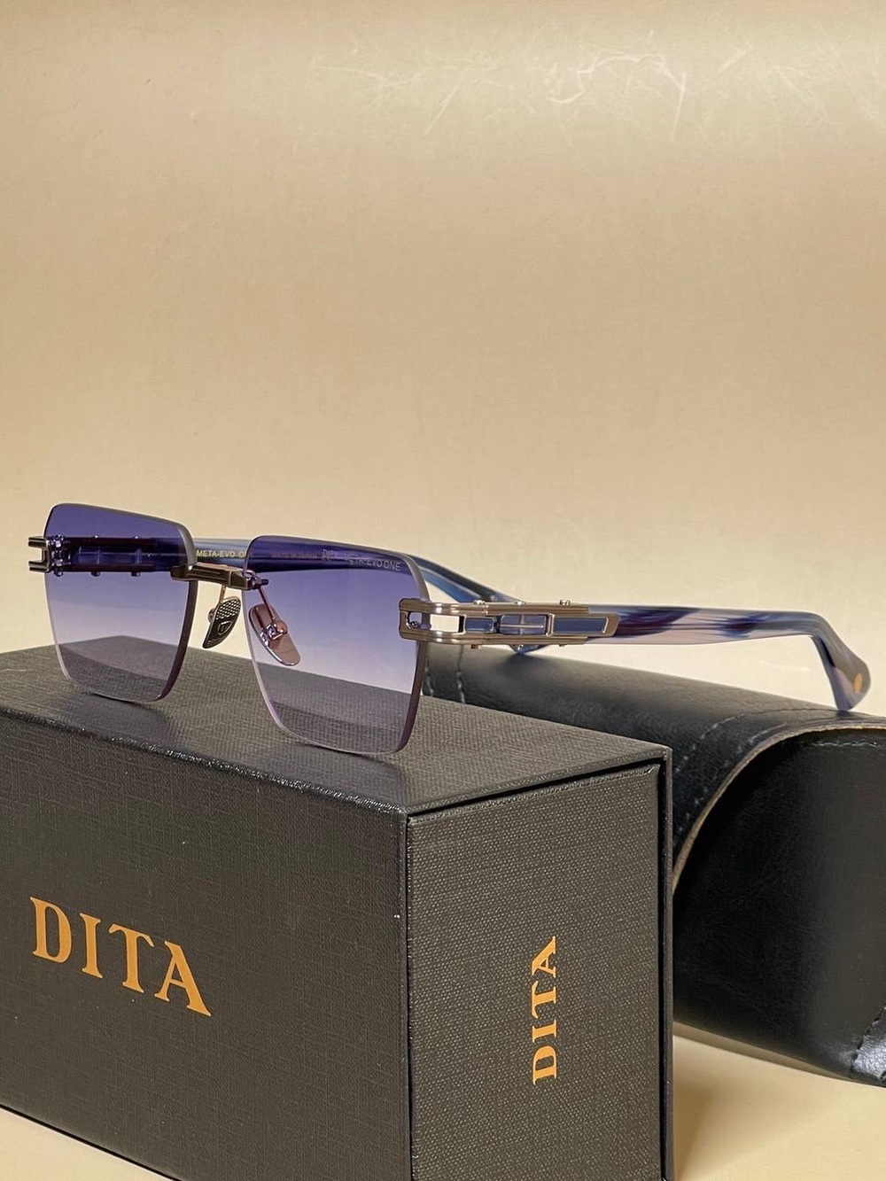 Солнечные очки Dita