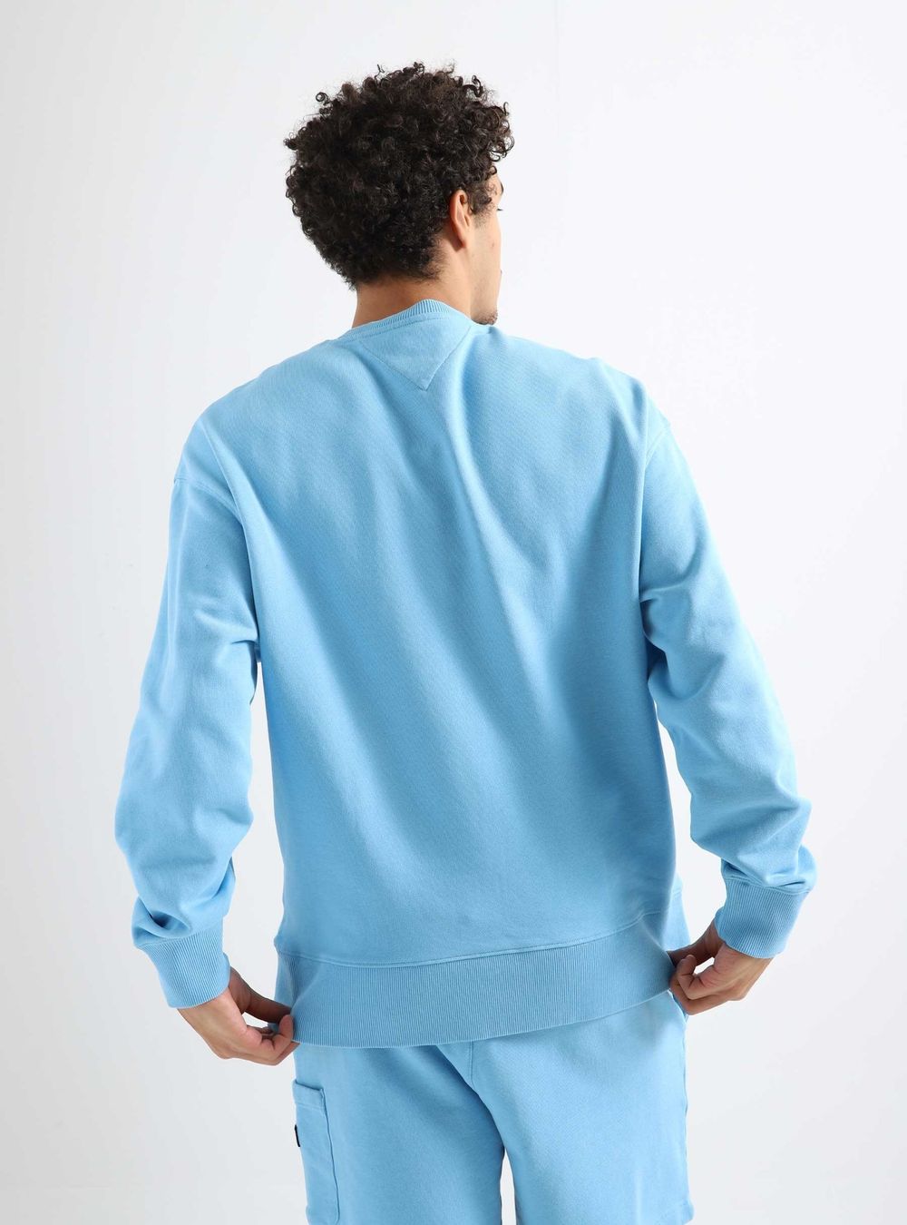 Свитшот мужской TOMMY JEANS RLX XS BADGE CREW