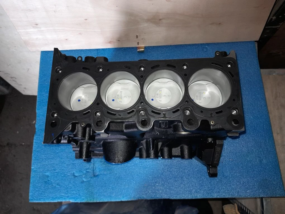 Блок цилиндров Chevrolet Aveo T250 1.2, B12D1 1.2 B12D1 в сборе с коленвалом и поршнями 25185180