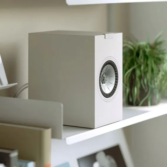 KEF Q1 Meta Satin White