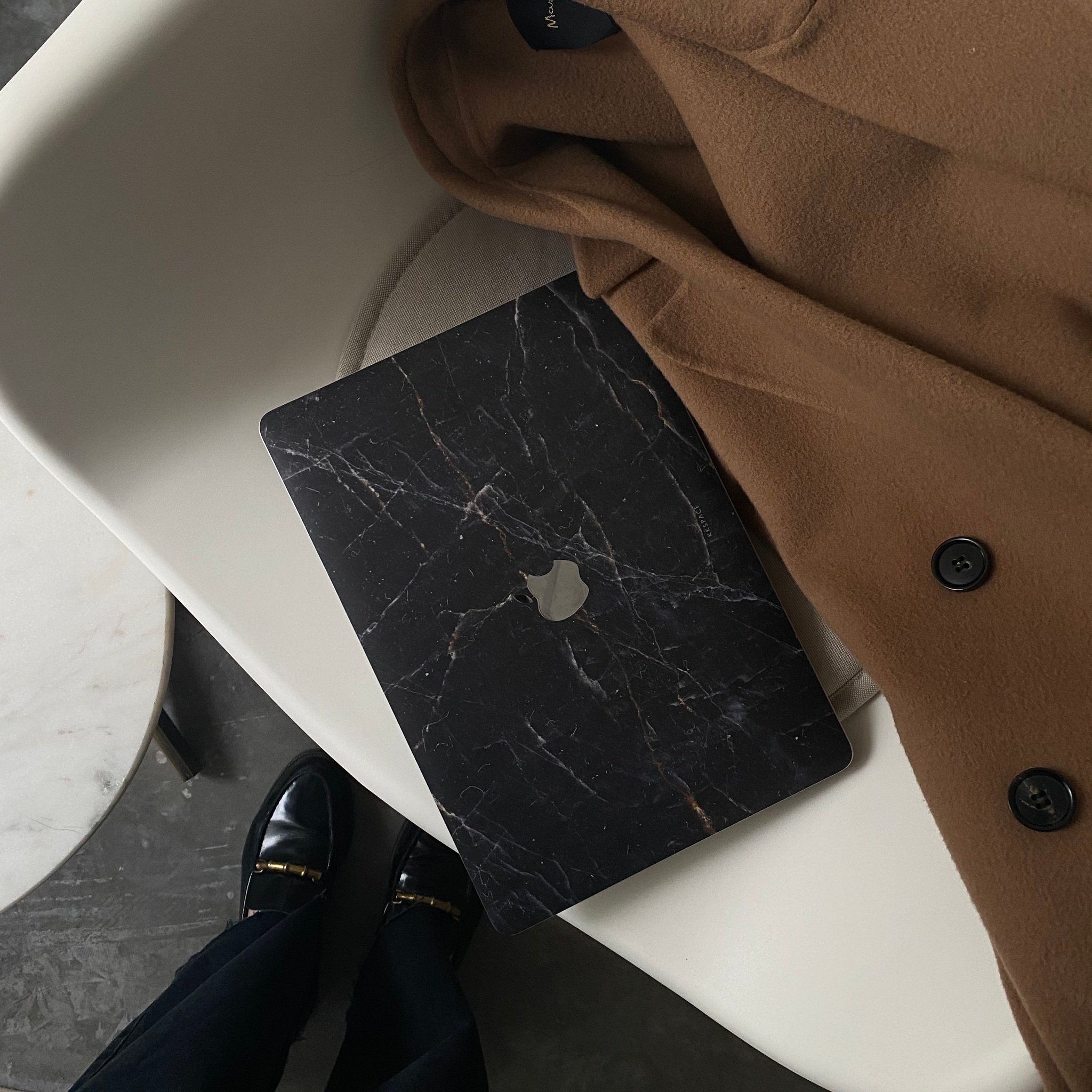 Виниловая наклейка NEW GALAXY для MacBook