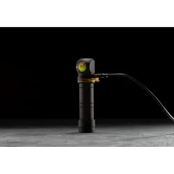 Мультифонарь Armytek Elf C2 Max USB-C - подключение зарядного кабеля USB-C