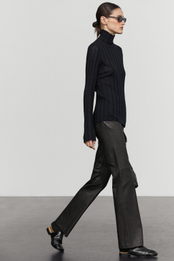 Massimo Dutti Леггинсы-клеш из кожи наппа, черный