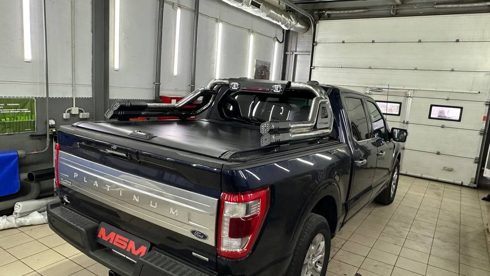 Роллета механическая на пикап Ford F-150 6.5 FT (крышка кузова)