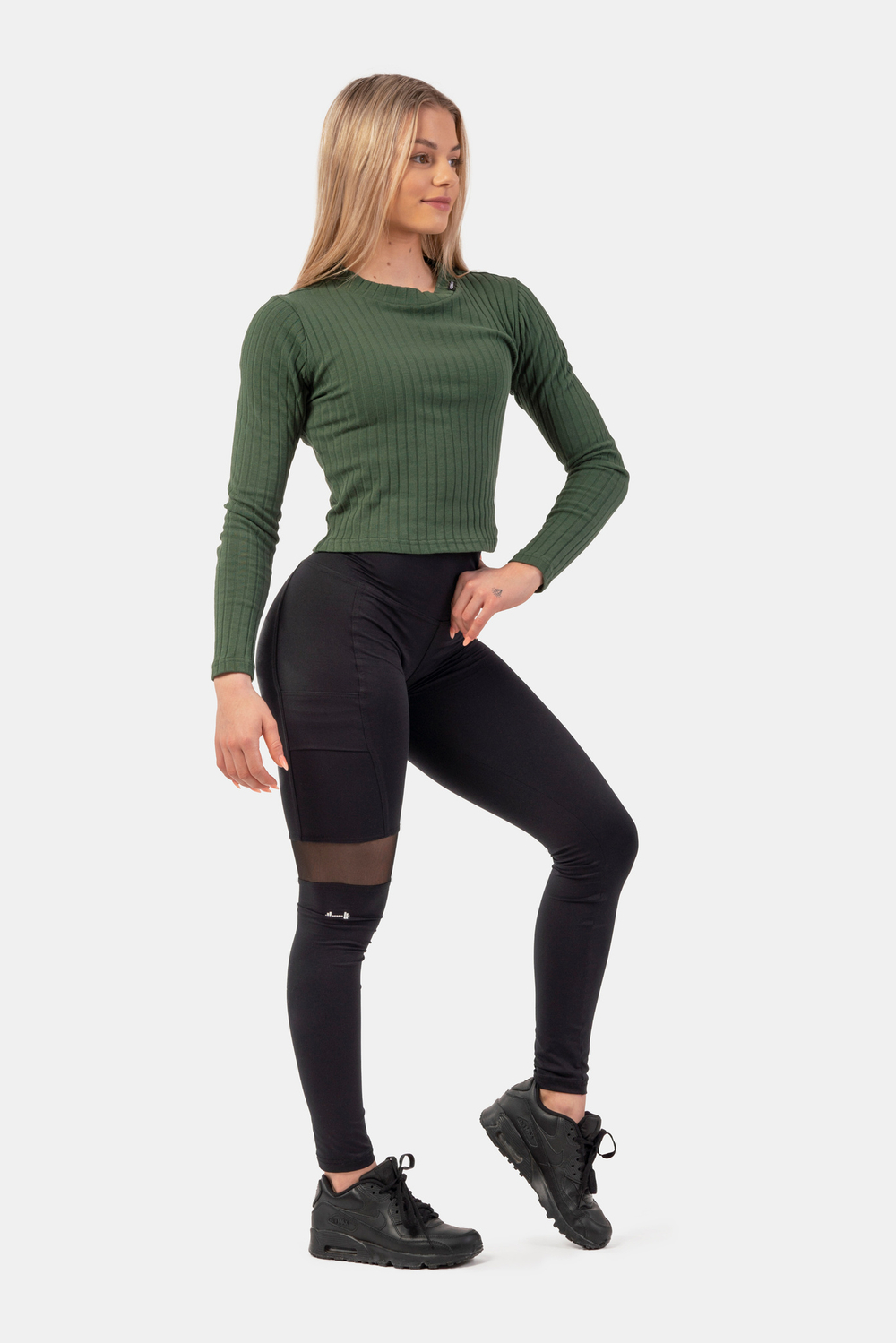 Леггинсы SPORTY SMART POCKET HIGH-WAIST LEGGINGS 404
Черные